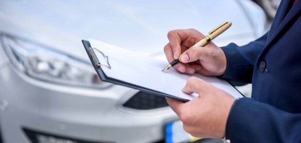 Автомобілі на дорозі, ЄС запроваджує дистанційний контроль викидів