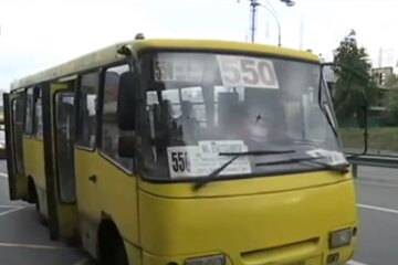 Громадський транспорт. Фото: скріншот YouTube-відео