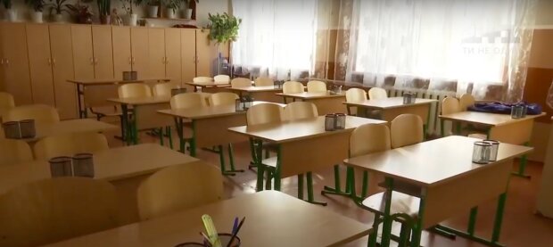 Уроки на удаленке: в Одесской области "красная" зона, школы закрыты