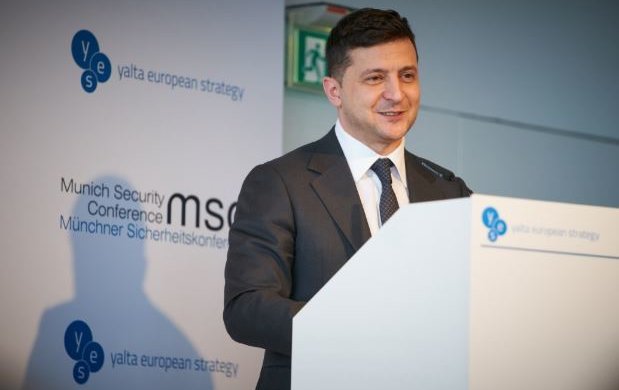 Зеленский. Фото: скриншот YouTube.