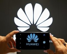 Смартфон Huawei, фото: china-review.com.ua