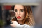 Беременна? Дорофеева пыталась скрыть кругленький животик под высокими плавками, но ничего не вышло