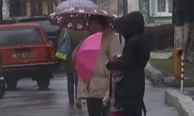 Дощ. Фото: скріншот YouTube-відео
