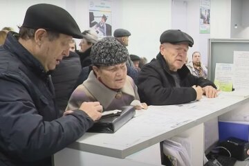 Пенсіонери. Фото: скріншот YouTube-відео