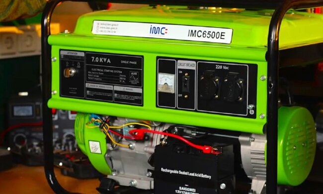 Генератор, блэкаут. Фото: YouTube