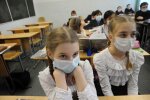 В Киеве родителям уже не до шуток: дети болеют сотнями