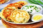 Згадаймо смак дитинства: рецепт швидких пиріжків з яйцем та ранньою цибулею