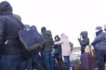 Украинцы на границе. Фото: скриншот YouTube-видео