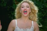 Оля Полякова: Скриншот YouTube