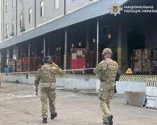 Взрыв посылки при осмотре в Киеве: полиция на месте происшествия