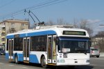 Как прокатиться на троллейбусе без пропуска: курьезные кадры из Днепра попали в сеть