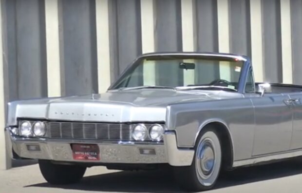 Lincoln Continental Convertible 1967. Фото: скриншот YouTube