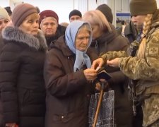 Донецк опустел, а молодежь уехала, фото: скриншот с видео Факты