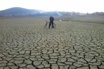 Пересохший водоем в Крыму. Фото: Youtube