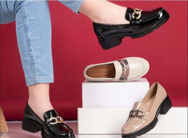 Гуманітарна допомога у вигляді взуття. Фото: Telegram