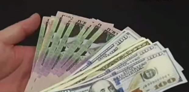 Банкноти. Фото: скріншот YouTube-відео