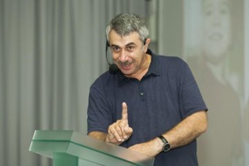 Доктор Комаровский рассказал, как уберечься от рака груди. Касается многих