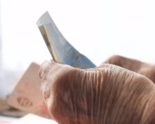 Пенсионерам добавят к пенсии помощь от государства: кому и сколько. Фото: скриншот YouTube