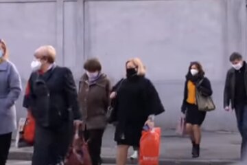 В Украине установлен антирекорд по количеству зараженных коронавирусом. Фото: скрин YouTube