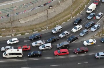 Днепр. Транспорт. Фото: скриншот Youtube