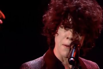 LP, скриншот из YouTube