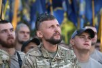 Как оказалось, на машину Порошенко прыгнул россиянин, которому Зеленский дал гражданство