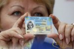 Нахальный бизнес на биометрических паспортах: мошенники наполняют карманы деньгами украинцев