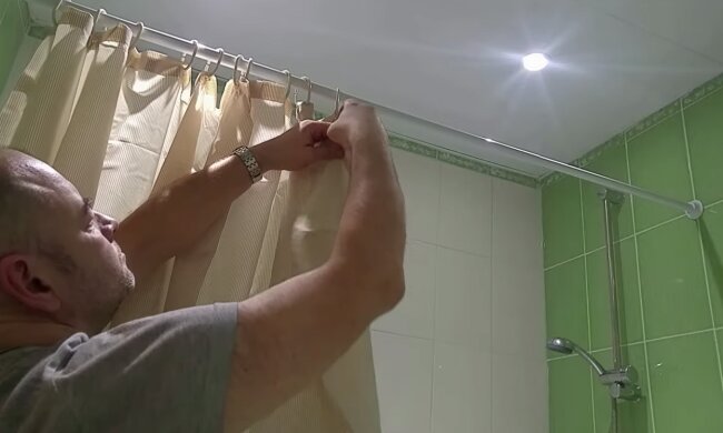 Штора в душе. Фото: YouTube