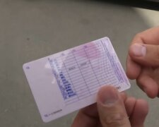 Водительские удостоверения обновят. Фото: скриншот Youtube-видео