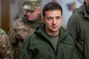 На несколько зарплат потянет: стало известно, сколько Зеленский выложил за обмундирование для поездки на Донбасс
