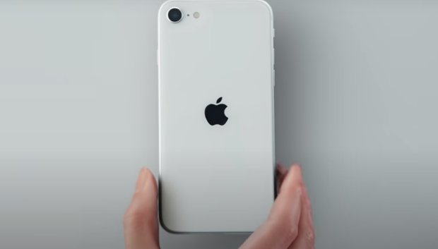 Новый iPhone SE. Фото: скрин Apple