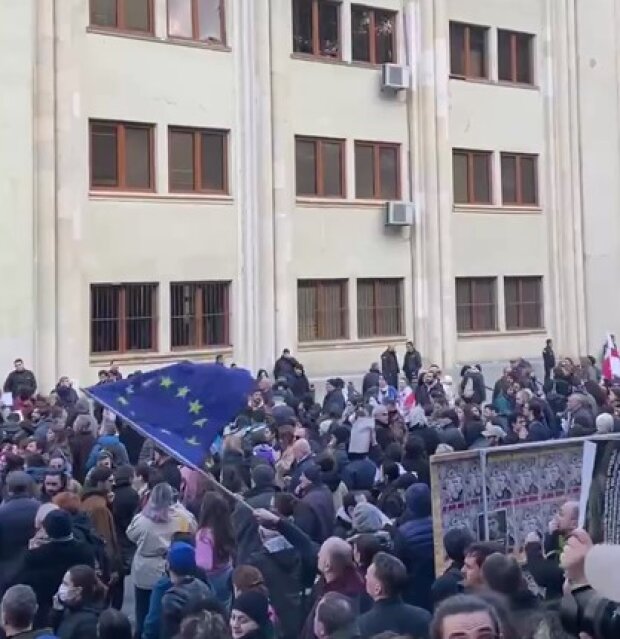 Протест в Грузии. Фото: скриншот с видео