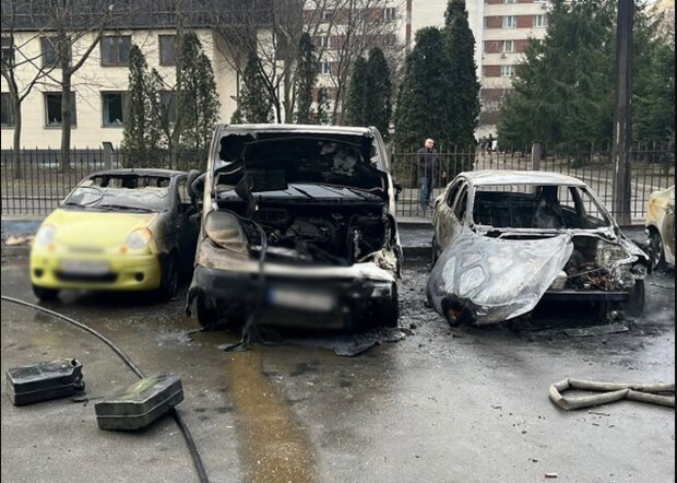 Грошова компенсація водіям за знищені авто через війну. Фото: Telegram