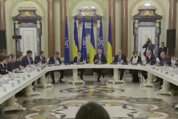 Форум Украина-НАТО. Фото: скриншот Youtube-видео