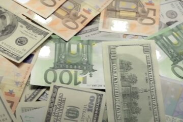 Топ самых богатых бизнесменов во всем мире. Фото: YouTube, скрин