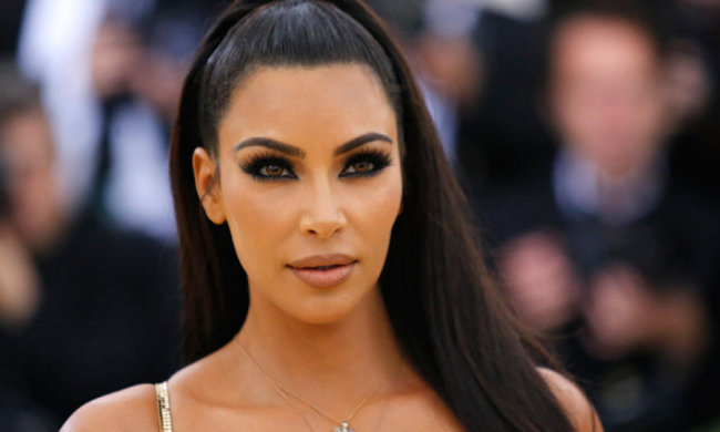 Очередной эксперимент: Ким Кардашьян  изменилась до неузнаваемости (фото)