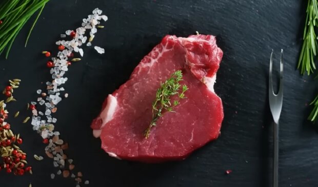 М'ясо вийде чудовим: які спеції та приправи найкраще підходять для свинини