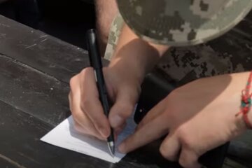 Повестка. Фото: скриншот YouTube-видео