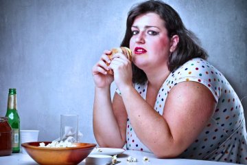 Полная женщина. Фото: KitchenDecorium.ru