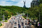 В Киеве перекроют важный проспект: что делать водителям