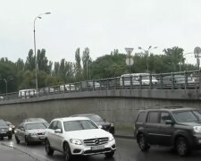 Киев. Транспорт. Фото: скриншот Youtube