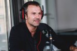 Вакарчук будет продавать свои билеты и на эти деньги спасет всю Украину. Тимошенко научила?
