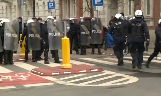 Протесты в Польше. Фото: скриншот YouTube-видео
