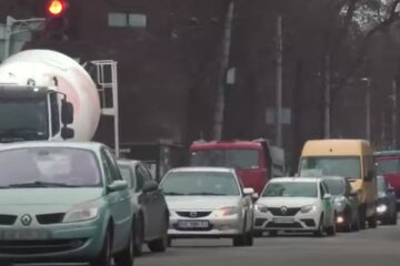 Дорога с авто. Фото: скриншот YouTube-видео