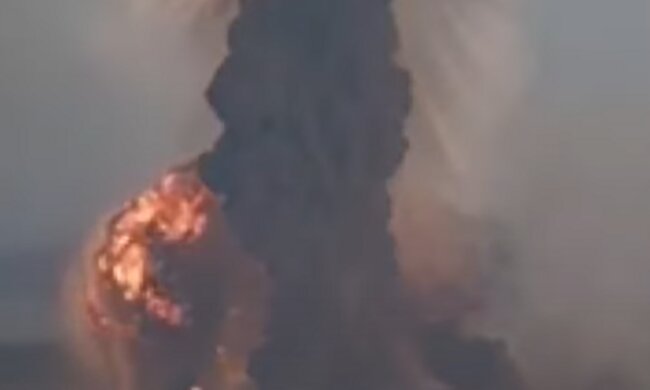 Столб дыма. Фото: скрин видео