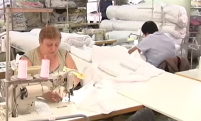 Робота. Фото: скріншот YouTube-відео