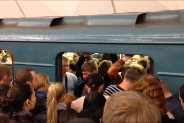 ЧП в Киевском метро: началась давка и паника. Подробности