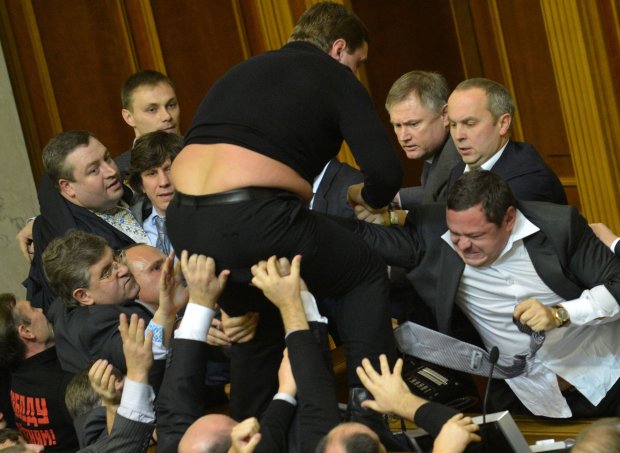 Названы самые добропорядочные украинские парламентарии