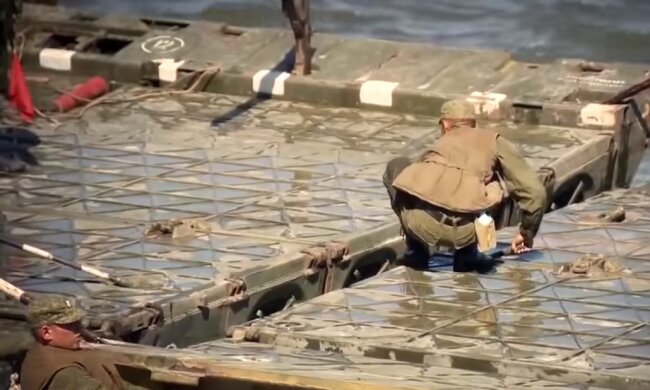 Установка понтонного моста