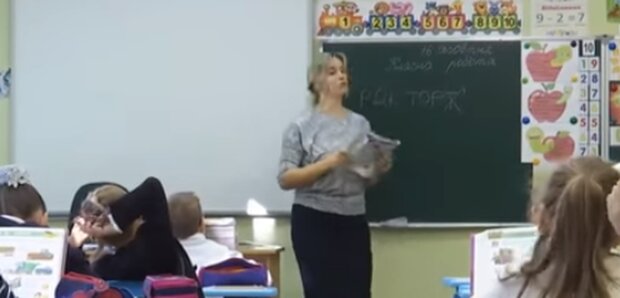Урок в школе. Фото: скриншот YouTube-видео